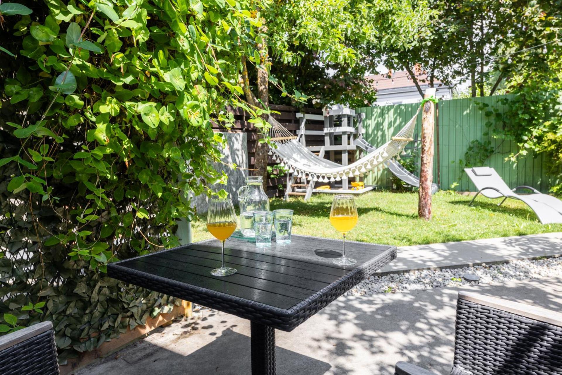 Villa Cube House Pärnu Esterno foto